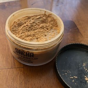 Sacha Buttercup Setting Powder